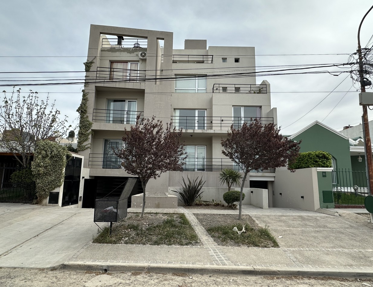 DEPTO 1 DORMITORIO CON PILETA EN BARRIO SUR 
