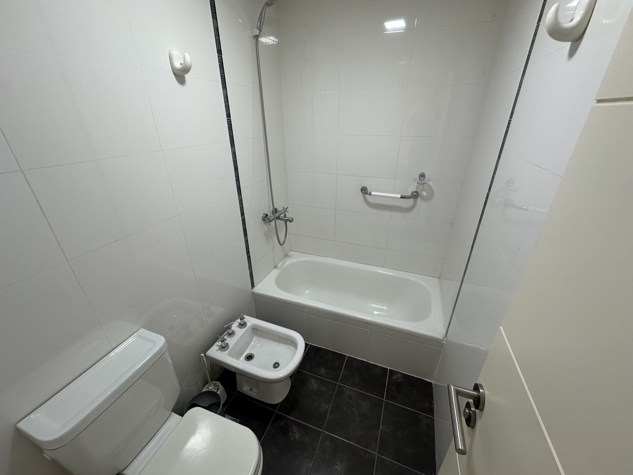 DEPTO 1 DORMITORIO CON PILETA EN BARRIO SUR 