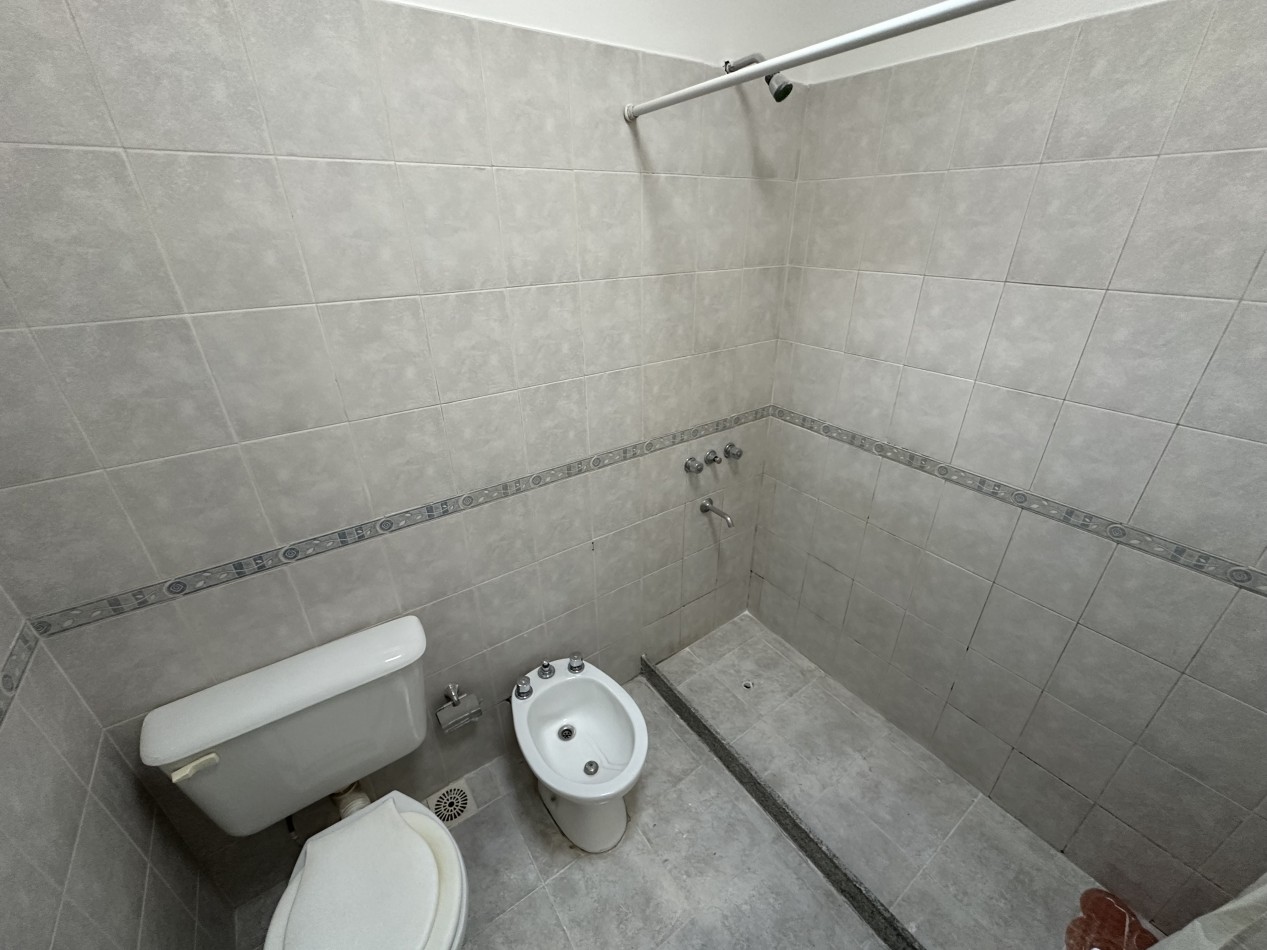 DUPLEX 2 DORMITORIOS CON PATIO