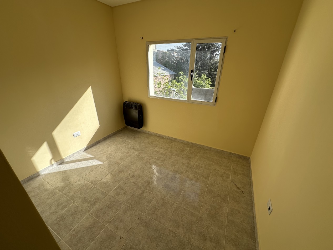 DUPLEX 2 DORMITORIOS CON PATIO