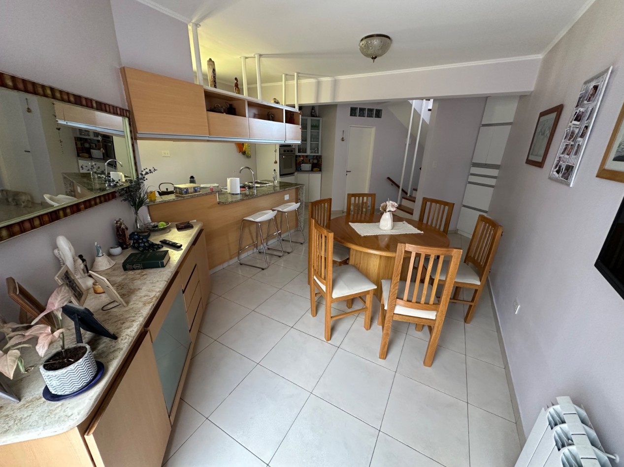 HERMOSO TRIPLEX FRENTE AL MAR - 3 DORM