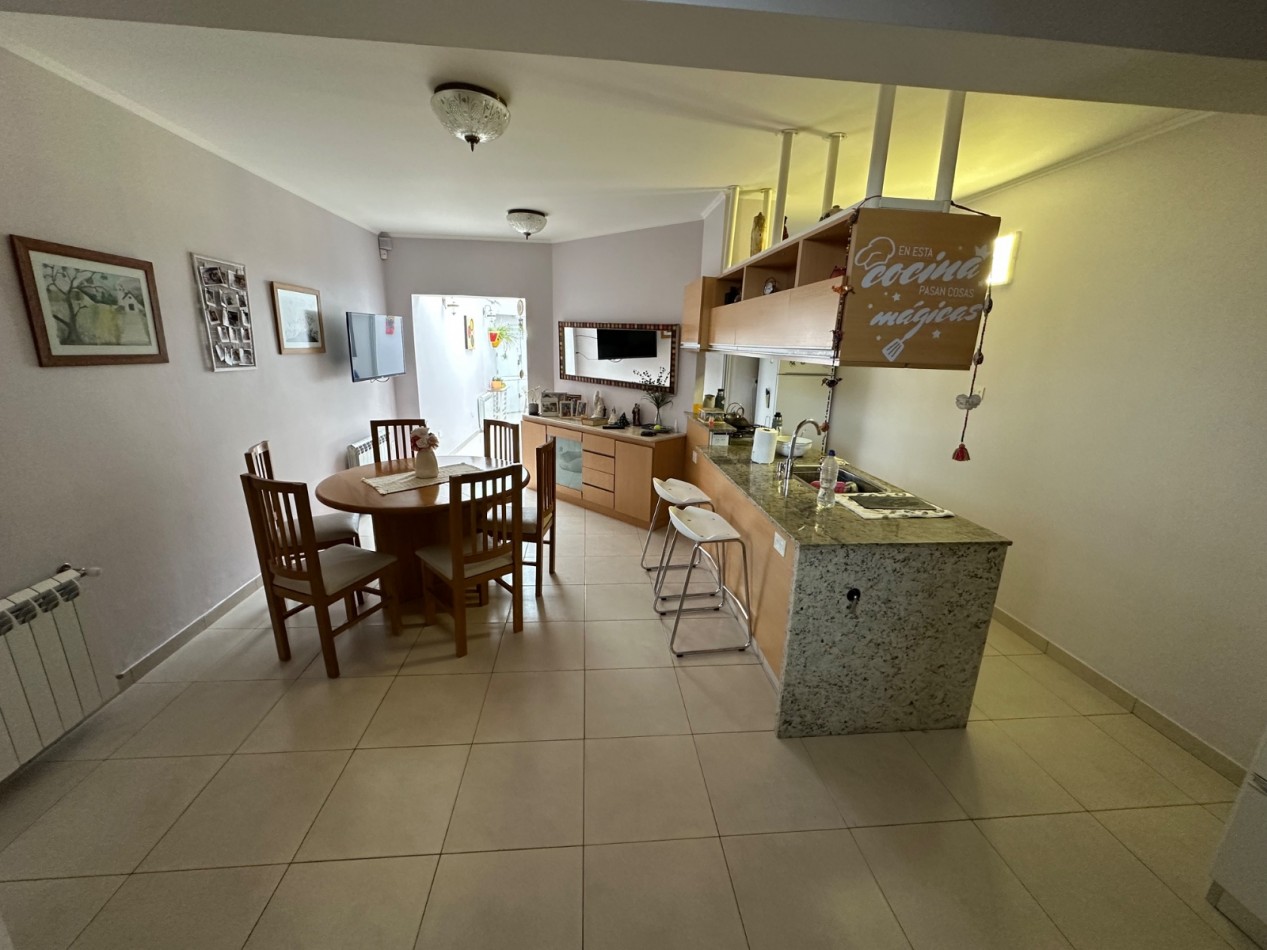 HERMOSO TRIPLEX FRENTE AL MAR - 3 DORM