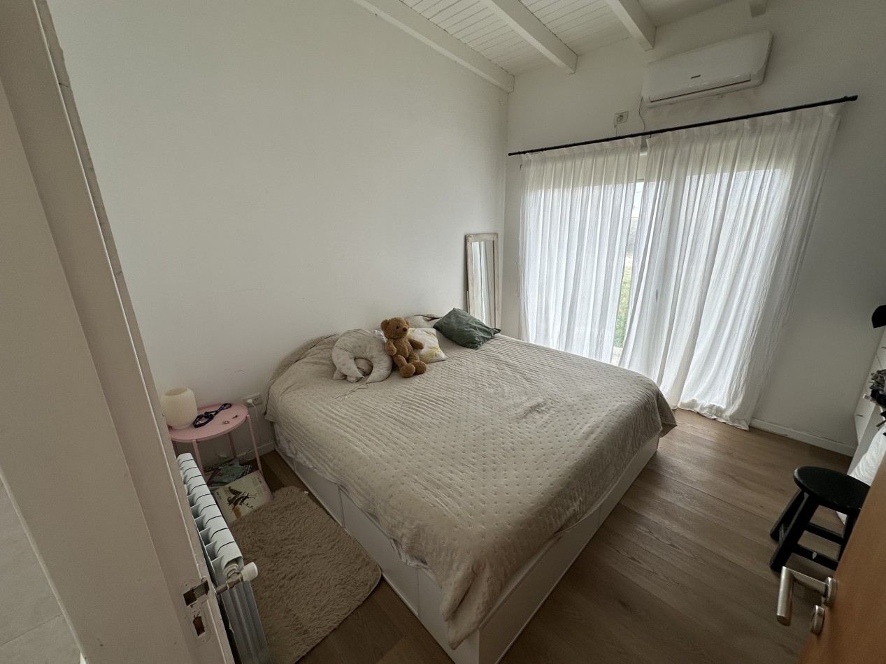 CASA DE 3 DORMITORIOS EN ESQUINA CON PATIO Y ENTRADA VEHICULAR - SOLANA