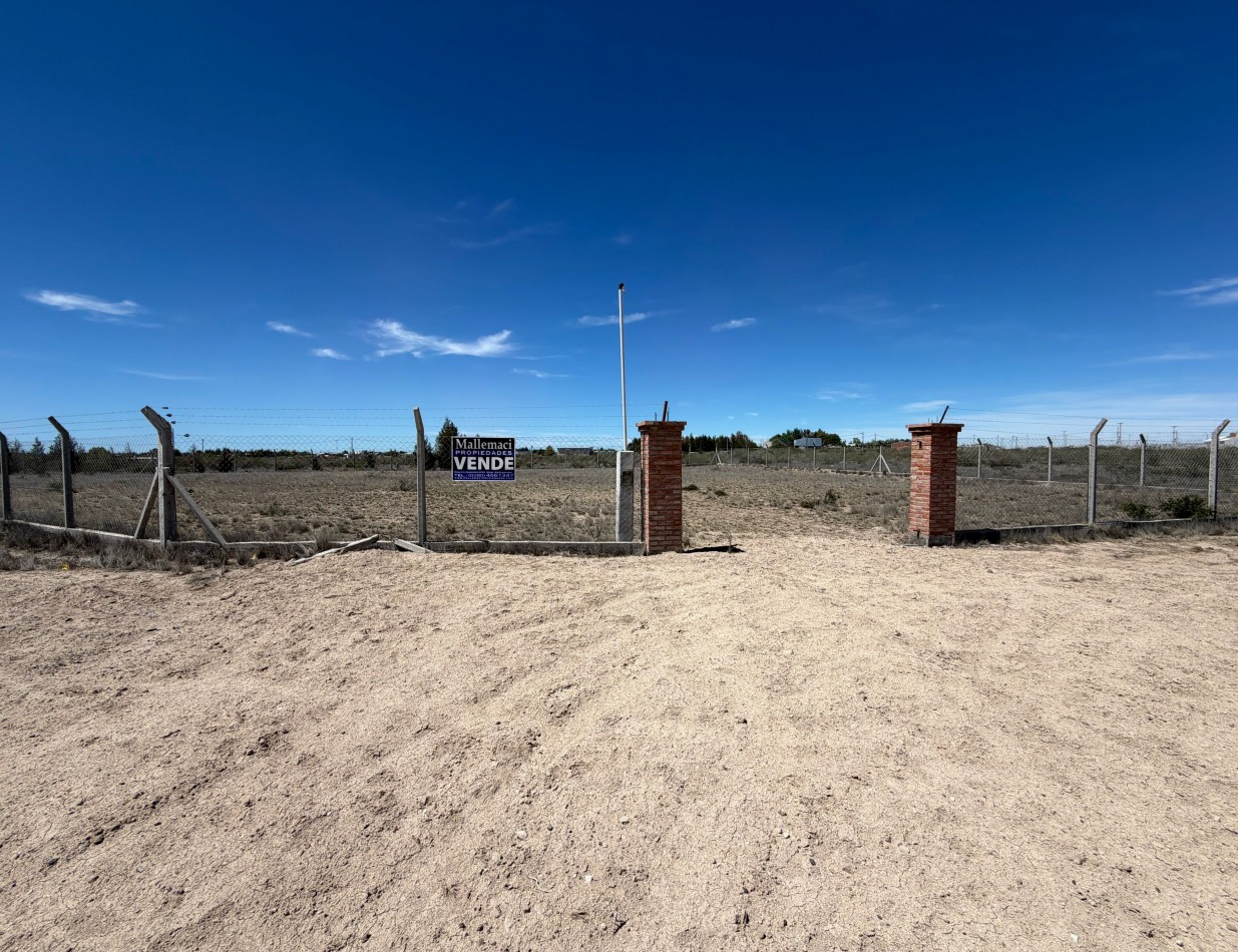 TERRENO 2612 M² TODO CERCADO CON SERVICIOS 