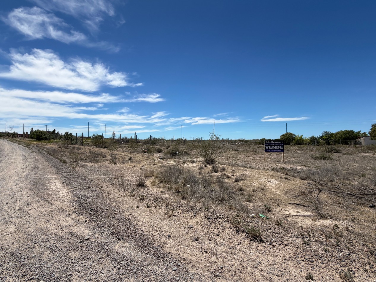 TERRENO 3000 M² EN ESQUINA CON SERVICIOS