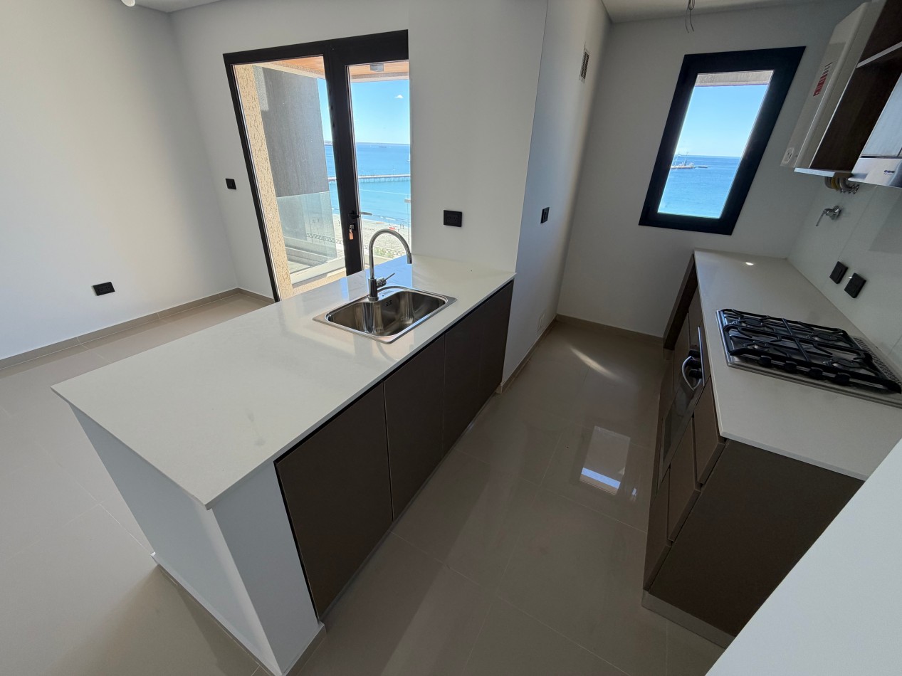 DEPTO 3 DORMITORIOS FRENTE AL MAR