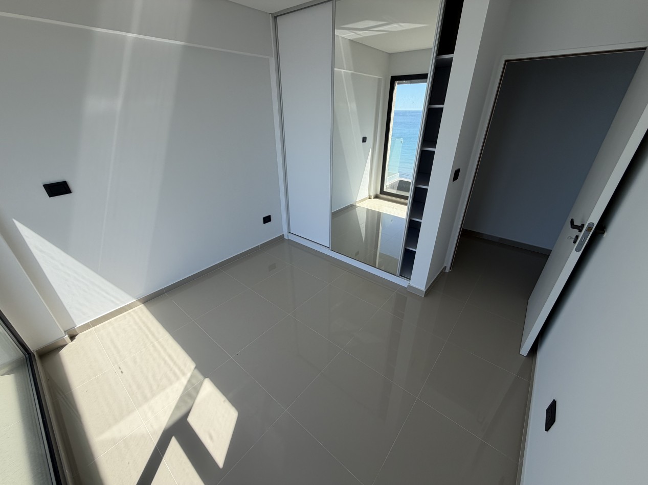 DEPTO 3 DORMITORIOS FRENTE AL MAR