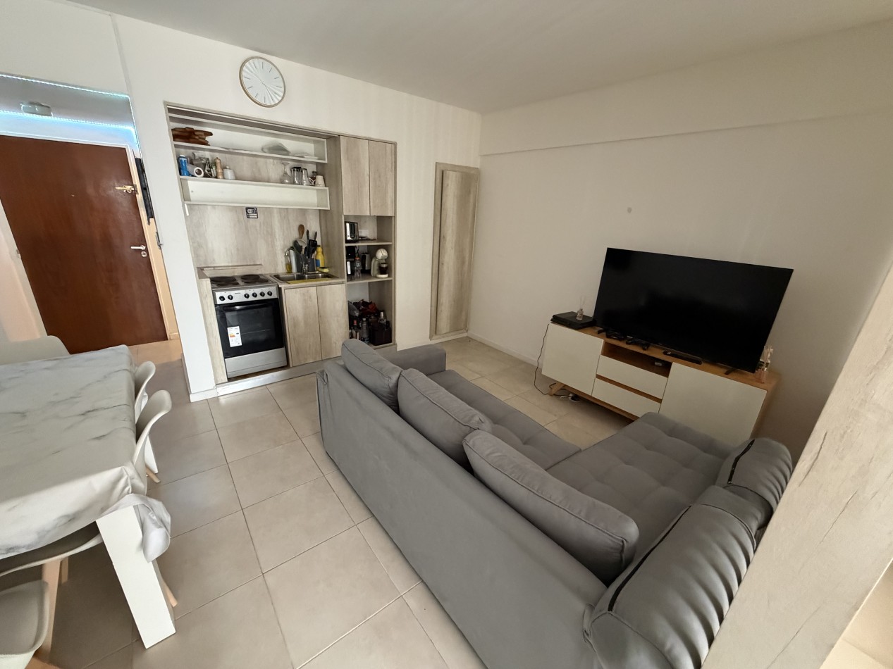 MONOAMBIENTE EN AV. ROCA Y Av. GALES 