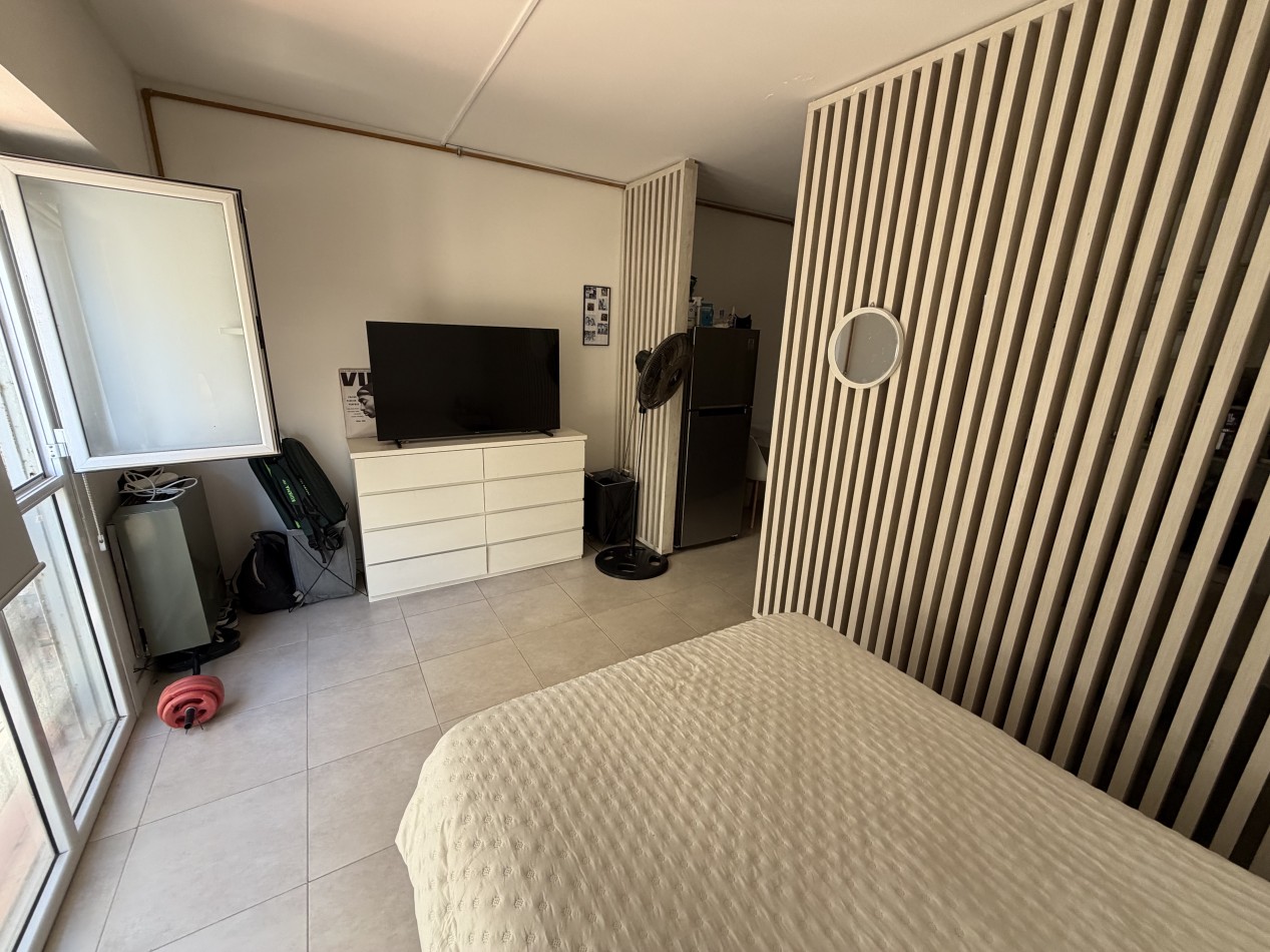 MONOAMBIENTE EN AV. ROCA Y Av. GALES 