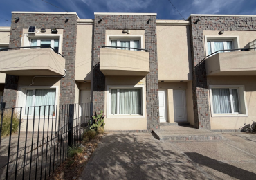 DUPLEX DE 2 DORMITORIOS Y PATIO CON PARRILLA EN BARRIO SUR