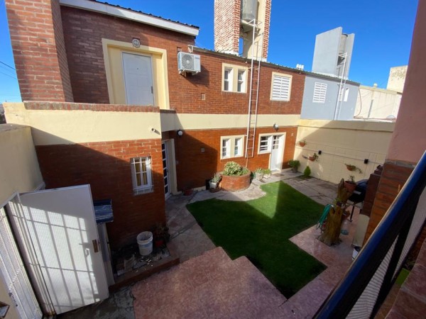 Casa en esquina 2 Dormitorios - Barrio 159 viviendas