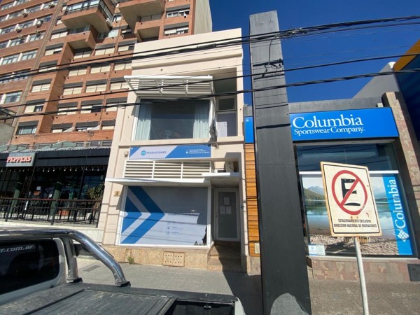 Local frente al mar 250m² - EXCELENTE ubicación  
