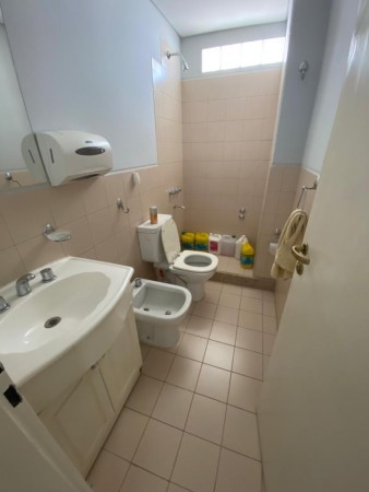 Local frente al mar 250m² - EXCELENTE ubicación  