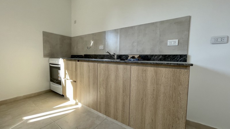 DUPLEX A ESTRENAR CON COCHERA ZONA SUR
