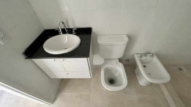 DUPLEX A ESTRENAR CON COCHERA ZONA SUR