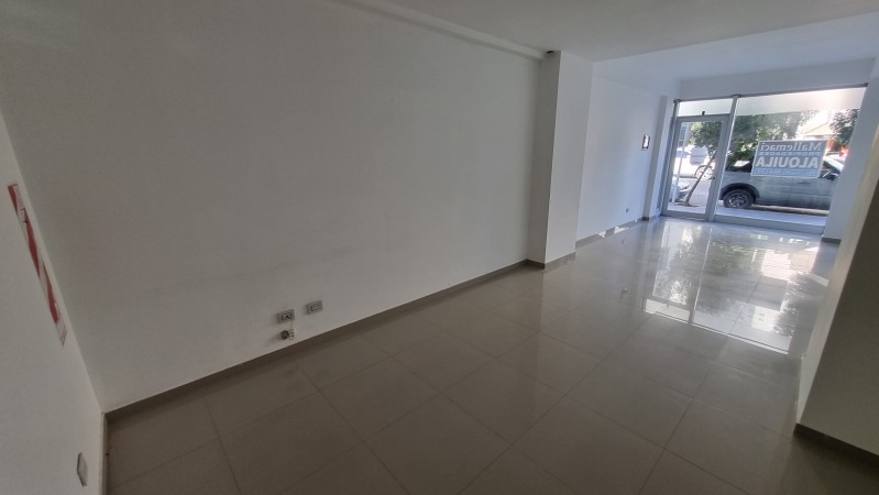 LOCAL COMERCIAL 40 M² CENTRICO 