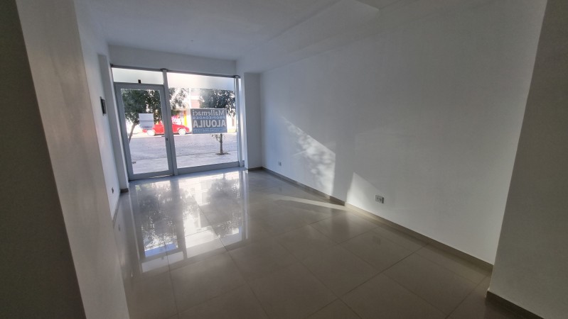LOCAL COMERCIAL 40 M² CENTRICO 