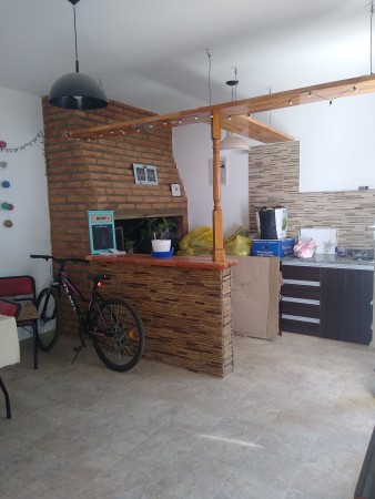 CASA 4 DORMITORIOS