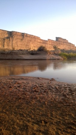 CAMPO en LOS ALTARES con VIÑEDO FUNCIONANDO