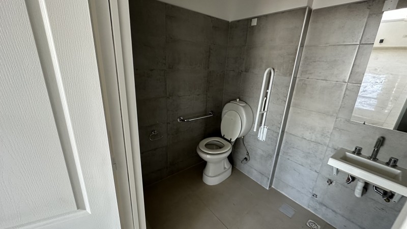 OFICINA 65 M² FRENTE AL MAR