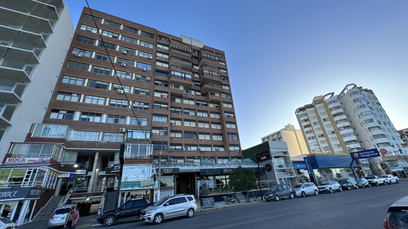 OFICINA 65 M² FRENTE AL MAR