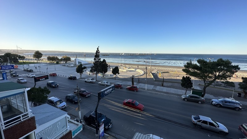 OFICINA 65 M² FRENTE AL MAR