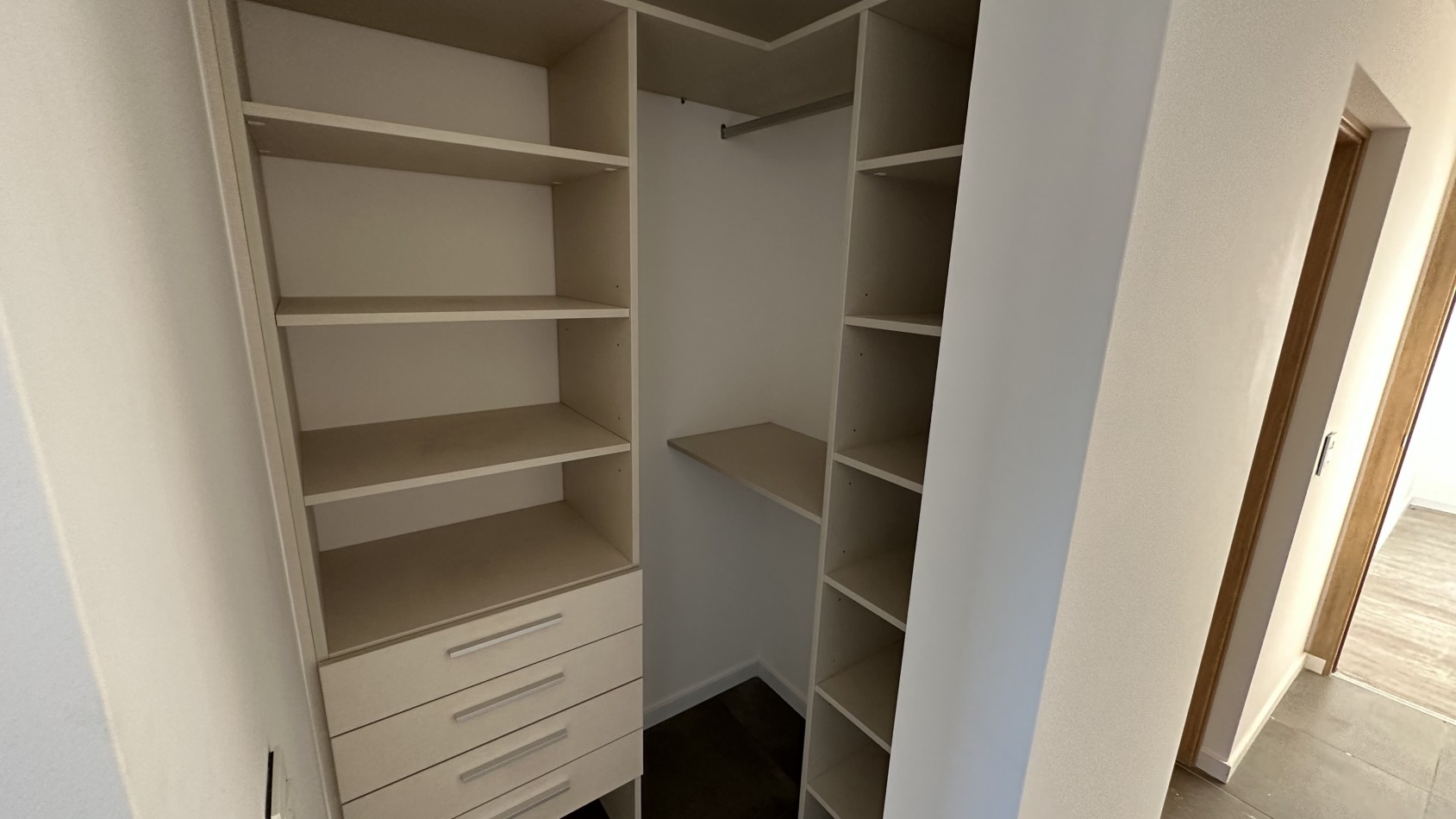 DEPARTAMENTO 1 DORMITORIO A ESTRENAR EN AV. ROCA