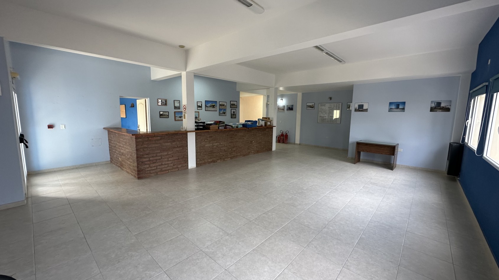 ALQUILER OFICINAS 250 M² PARQUE INDUSTRIAL PESADO 