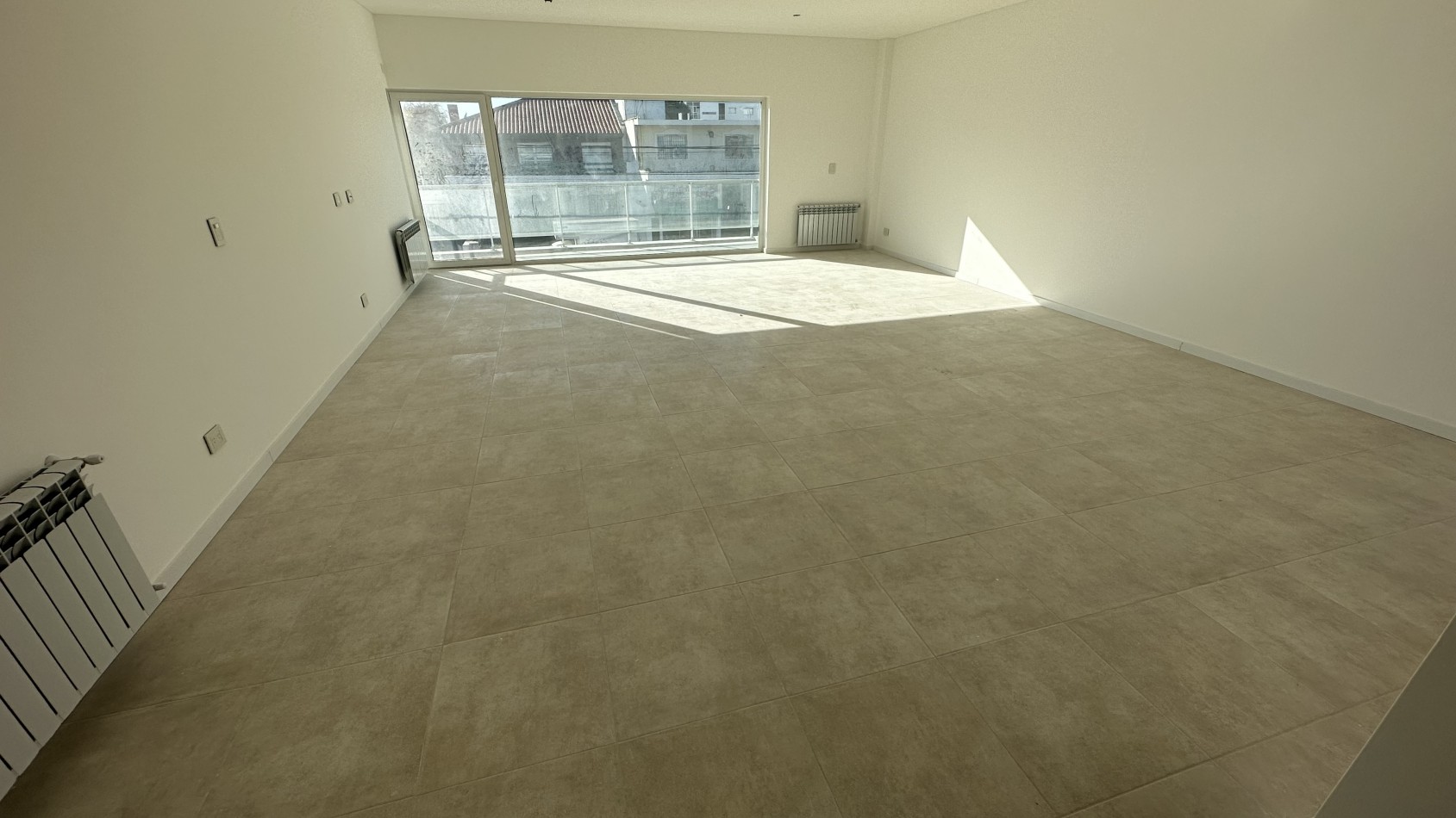 AMPLIO DEPTO DE 1 DORMITORIO A METROS DEL MAR