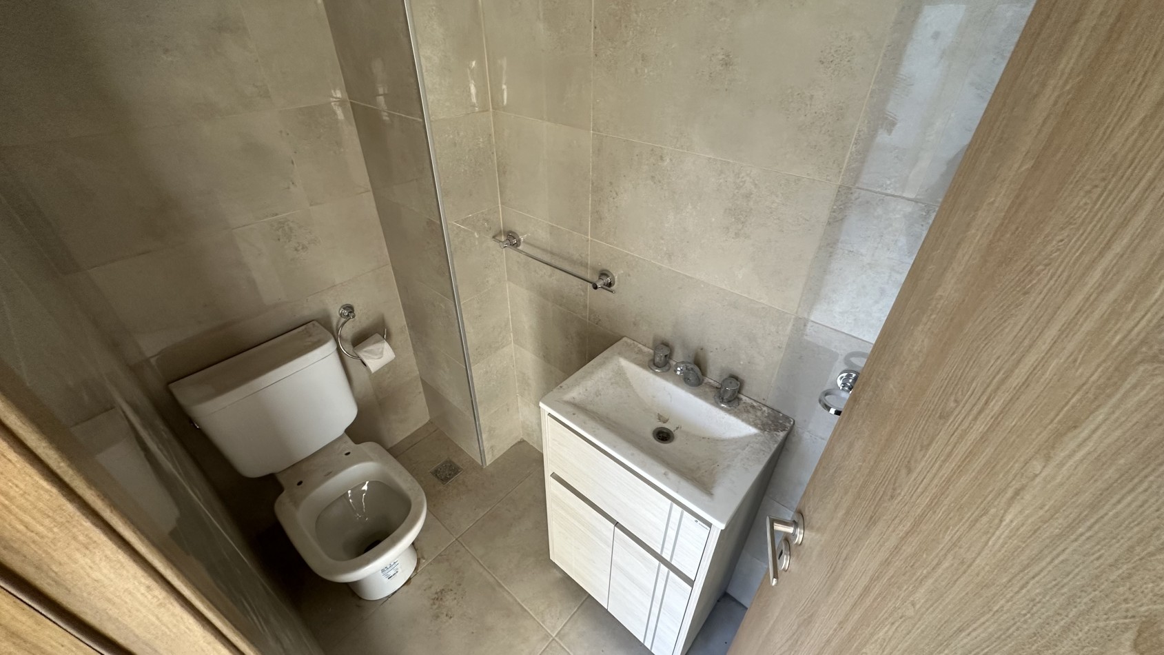AMPLIO DEPTO DE 1 DORMITORIO A METROS DEL MAR