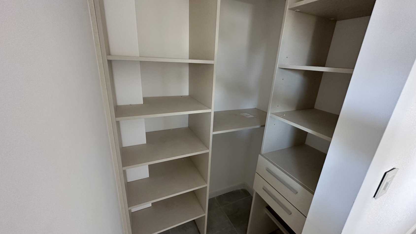 AMPLIO DEPTO DE 1 DORMITORIO A METROS DEL MAR