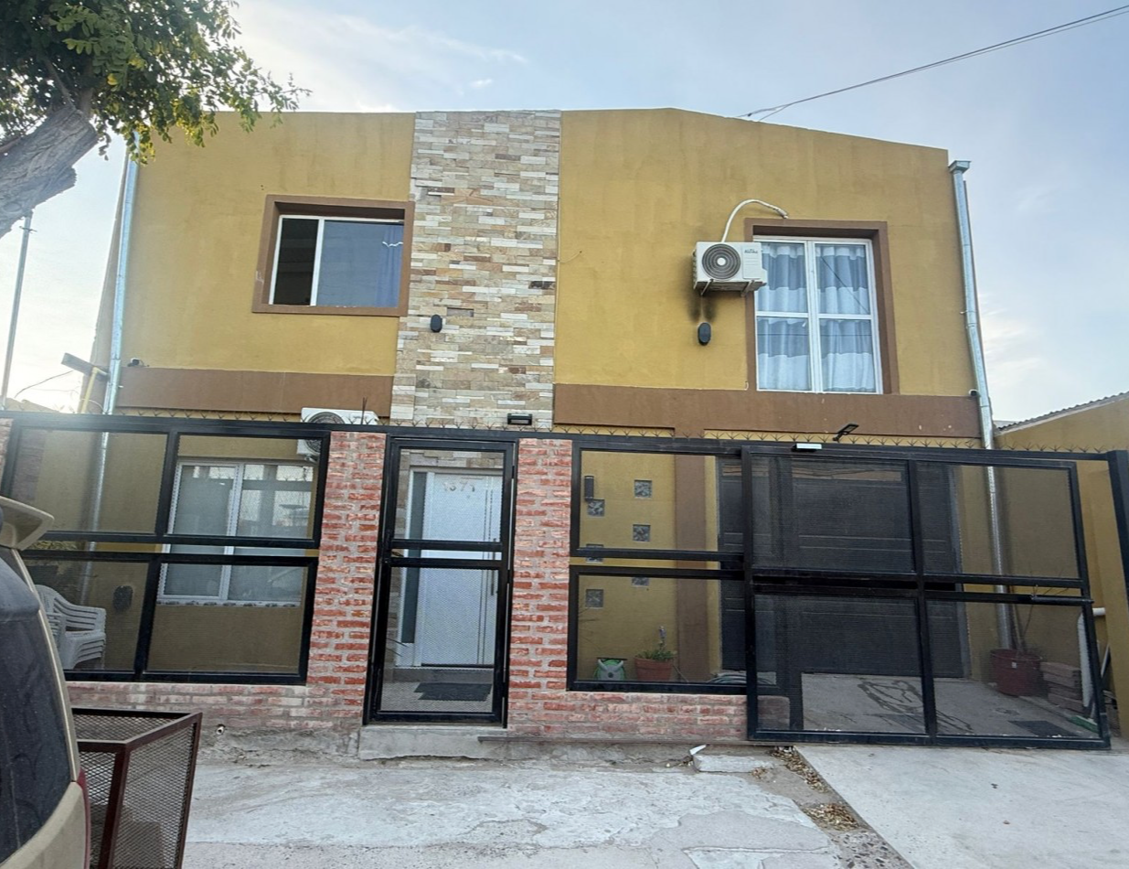 CASA 4 DORMITORIOS APTA CREDITO HIPOTECARIO - BARRIO PUJOL 2