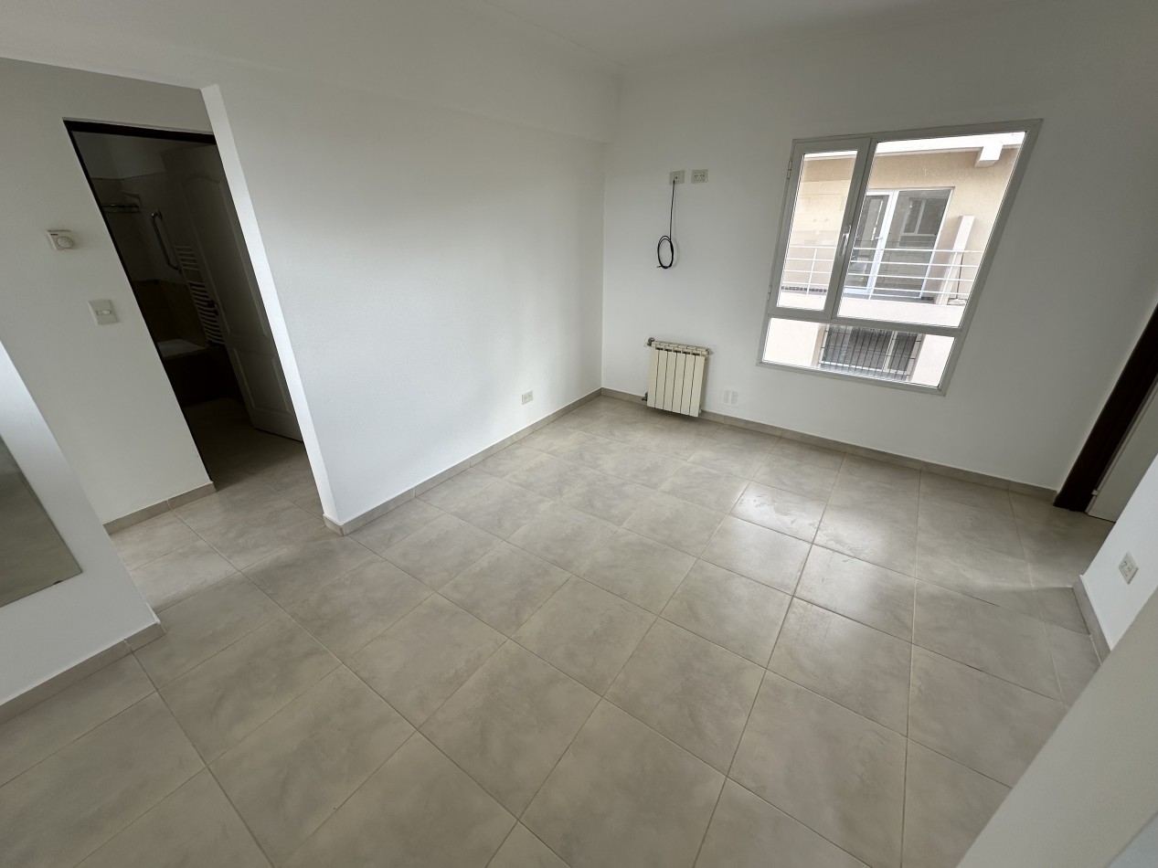 DUPLEX 2 DORMITORIOS CON COCHERA Y TERRAZA PRIVADA