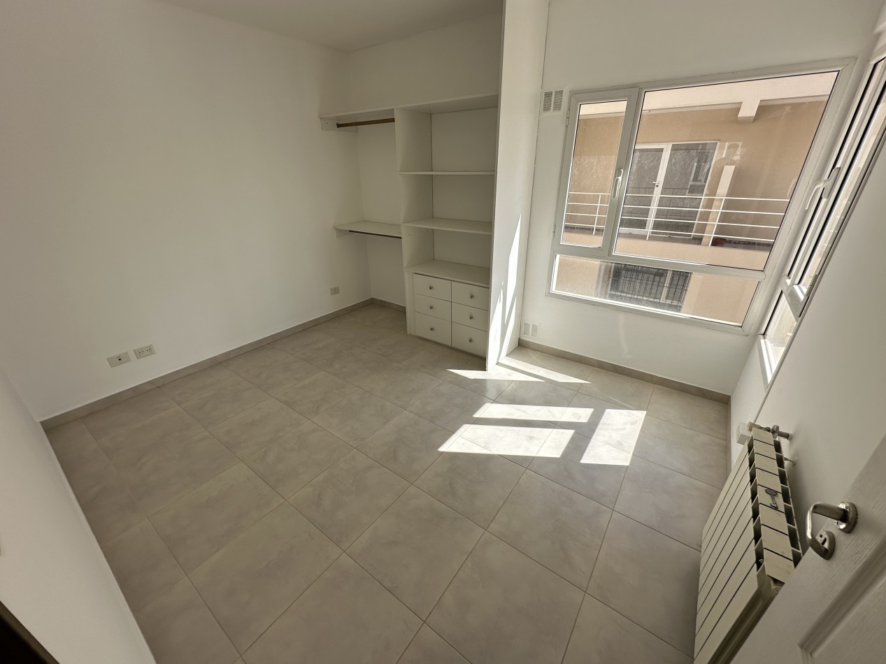 DUPLEX 2 DORMITORIOS CON COCHERA Y TERRAZA PRIVADA