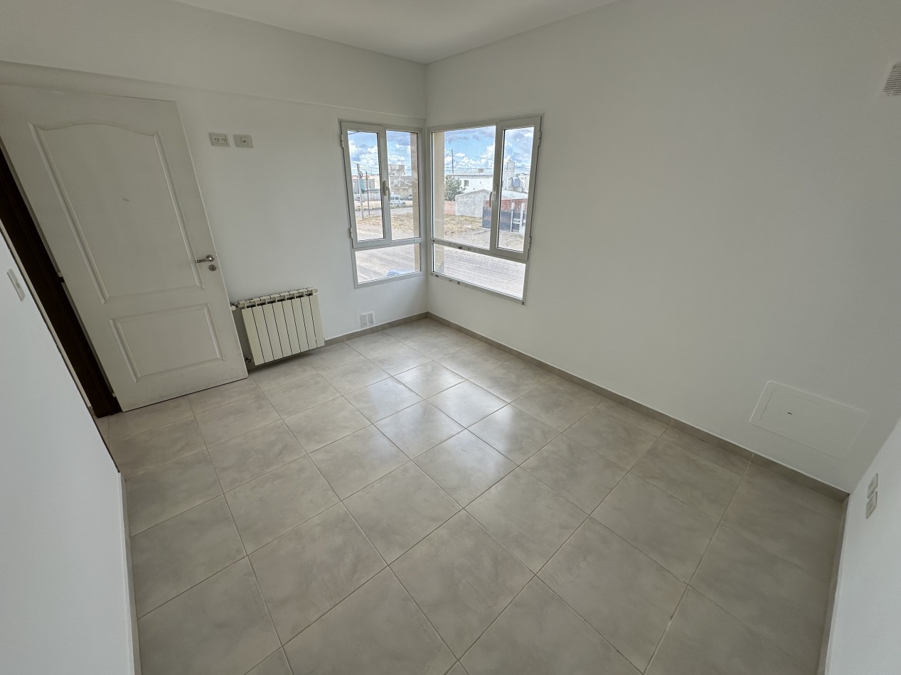 DUPLEX 2 DORMITORIOS CON COCHERA Y TERRAZA PRIVADA