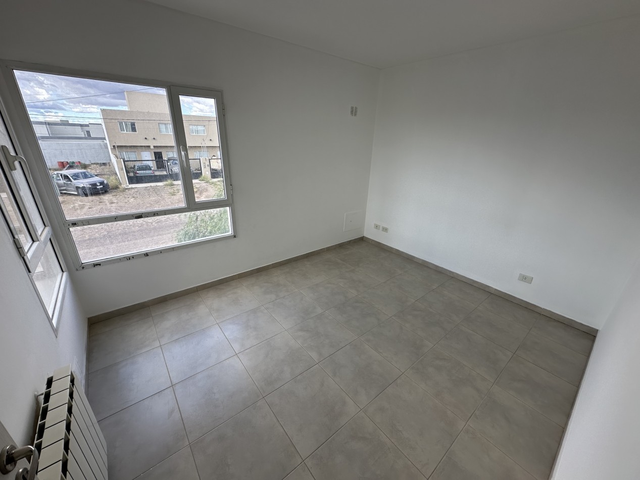 DUPLEX 2 DORMITORIOS CON COCHERA Y TERRAZA PRIVADA