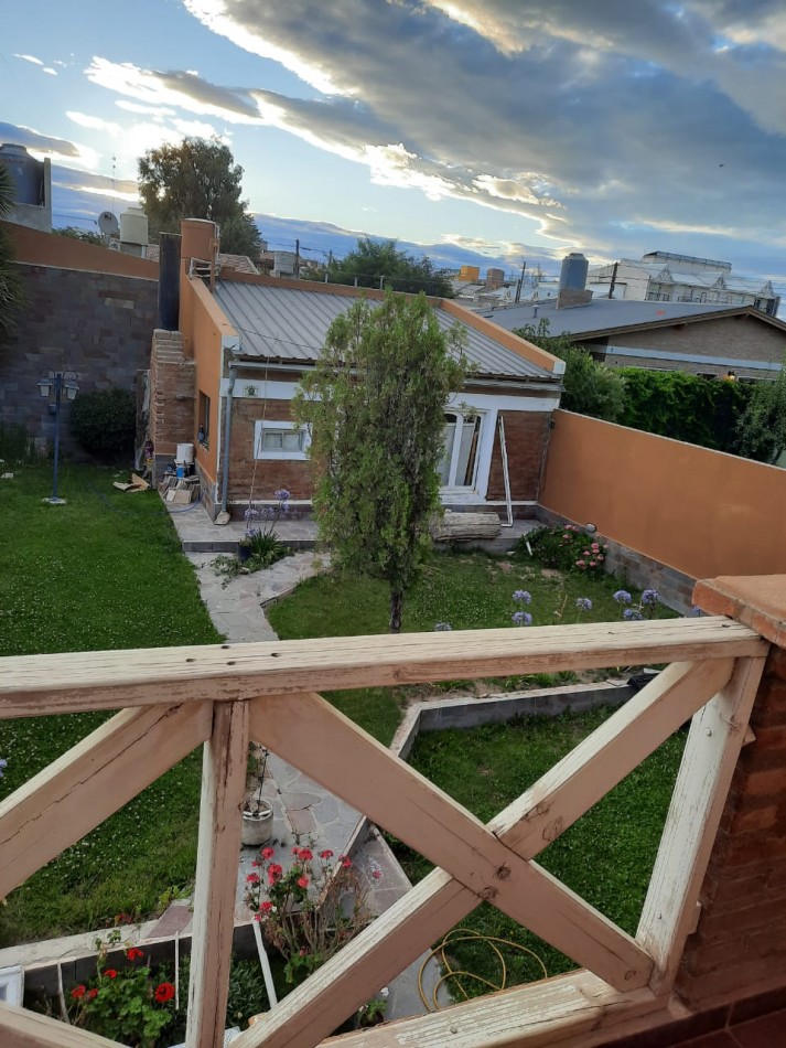 CASA DE 3 DORMITORIOS - BARRIO SUR