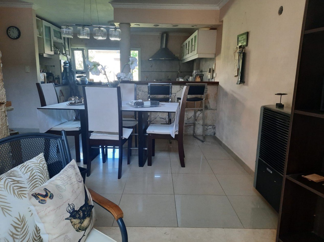 CASA DE 3 DORMITORIOS - BARRIO SUR