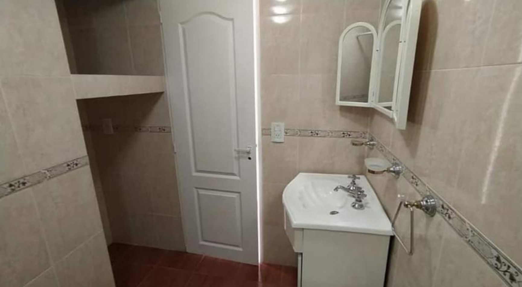 DEPTO 1 DORMITORIO CON COCHERA EN ZONA SUR