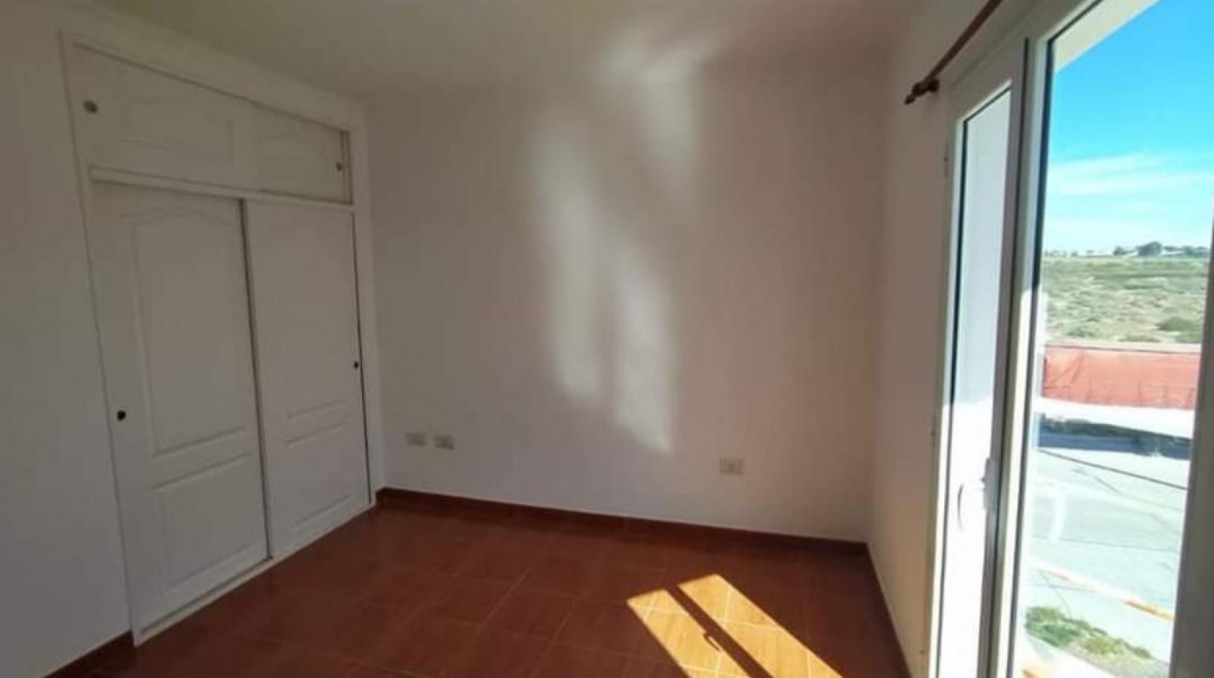 DEPTO 1 DORMITORIO CON COCHERA EN ZONA SUR