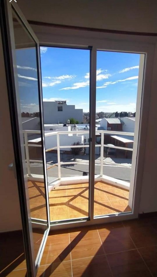 DEPTO 1 DORMITORIO CON COCHERA EN ZONA SUR