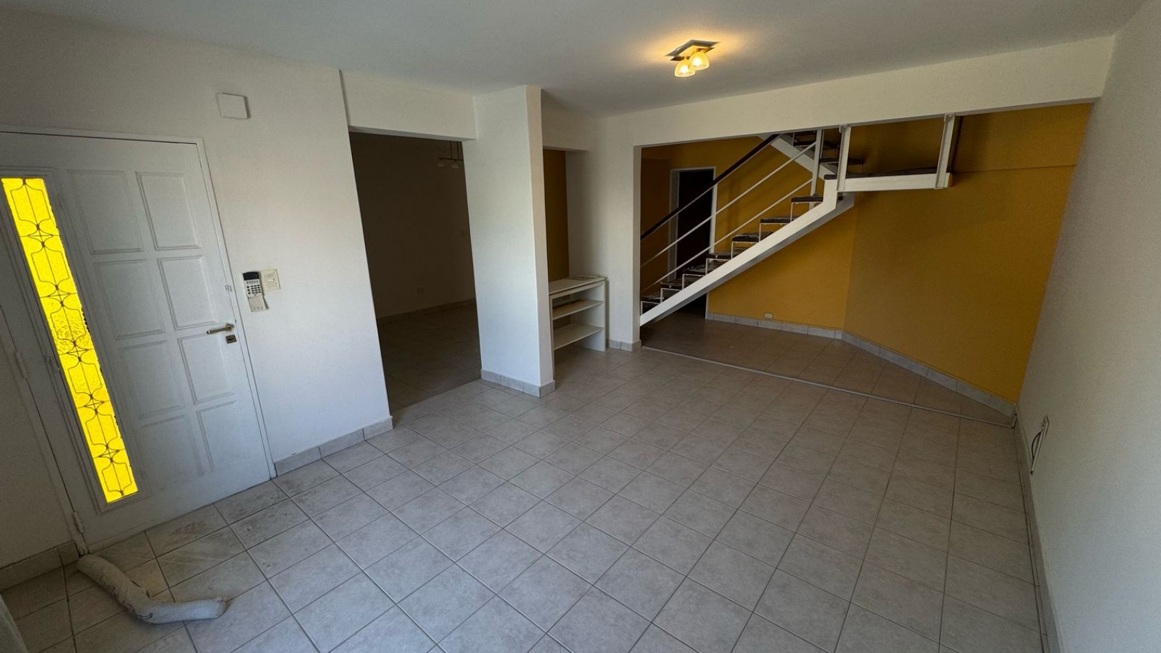 CASA 2 DORMITORIOS EN BARRIO SUR