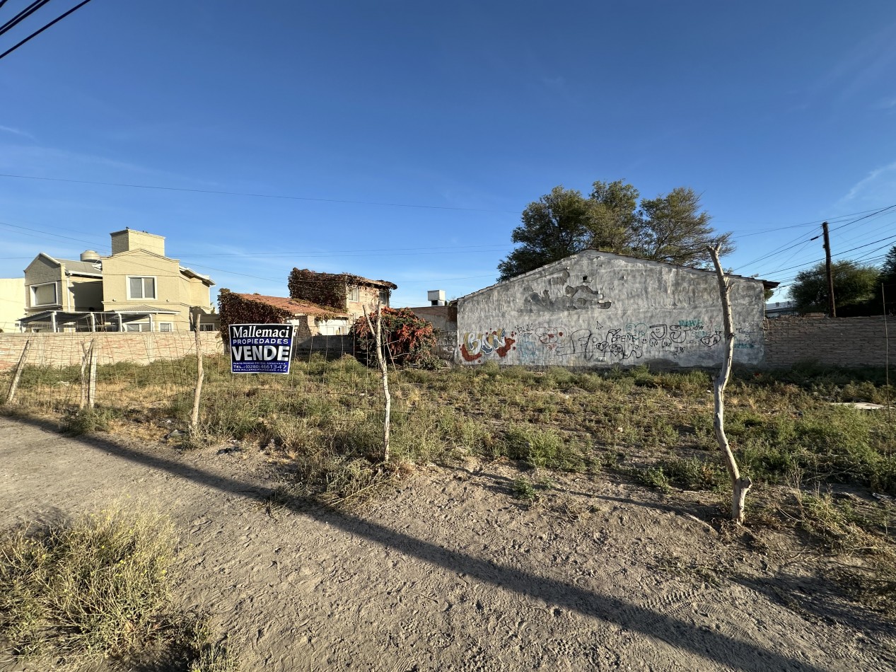 TERRENO EN ESQUINA EN BARRIO SUR