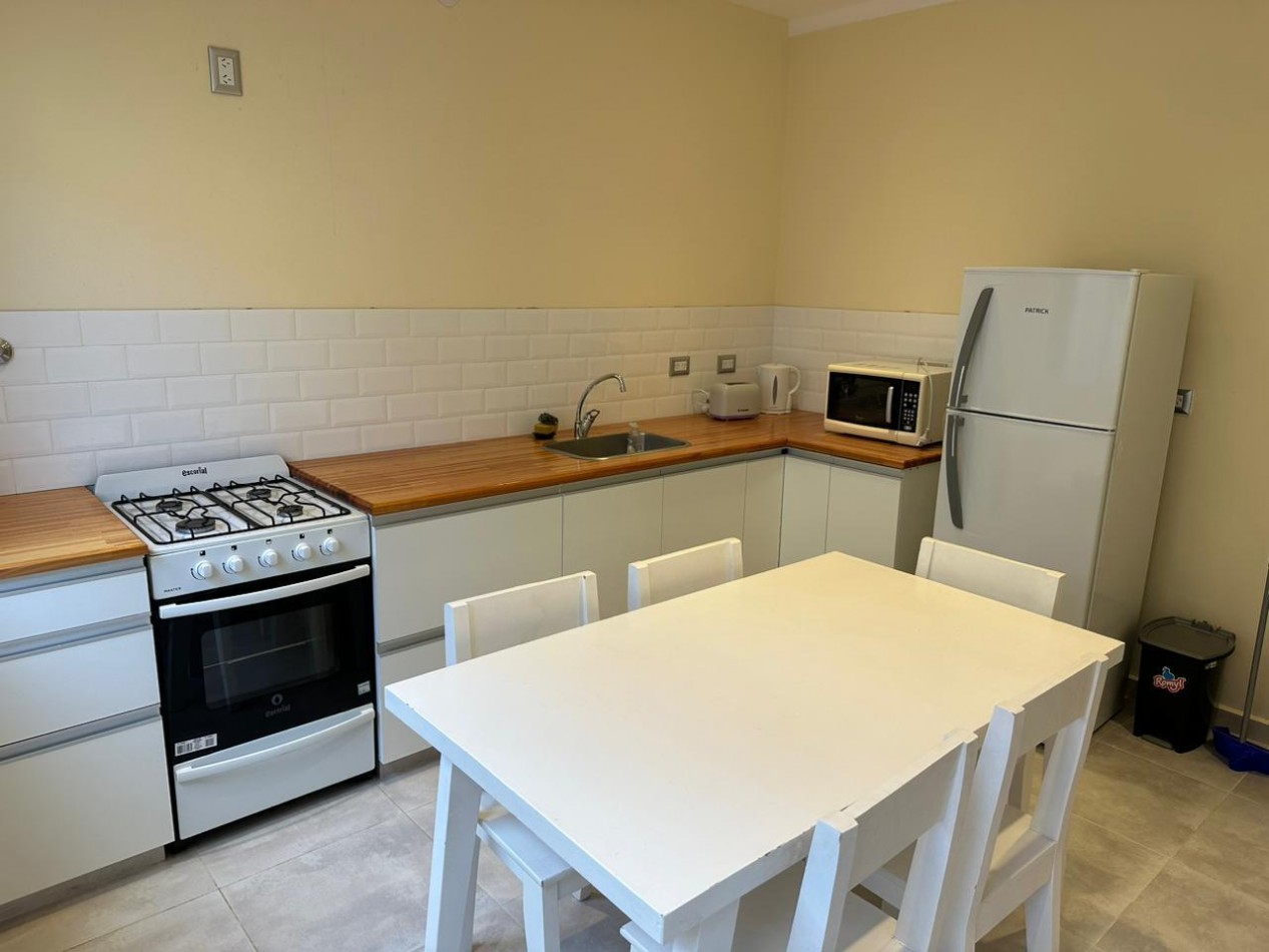 DUPLEX 2 DORMITORIOS CON PATIO