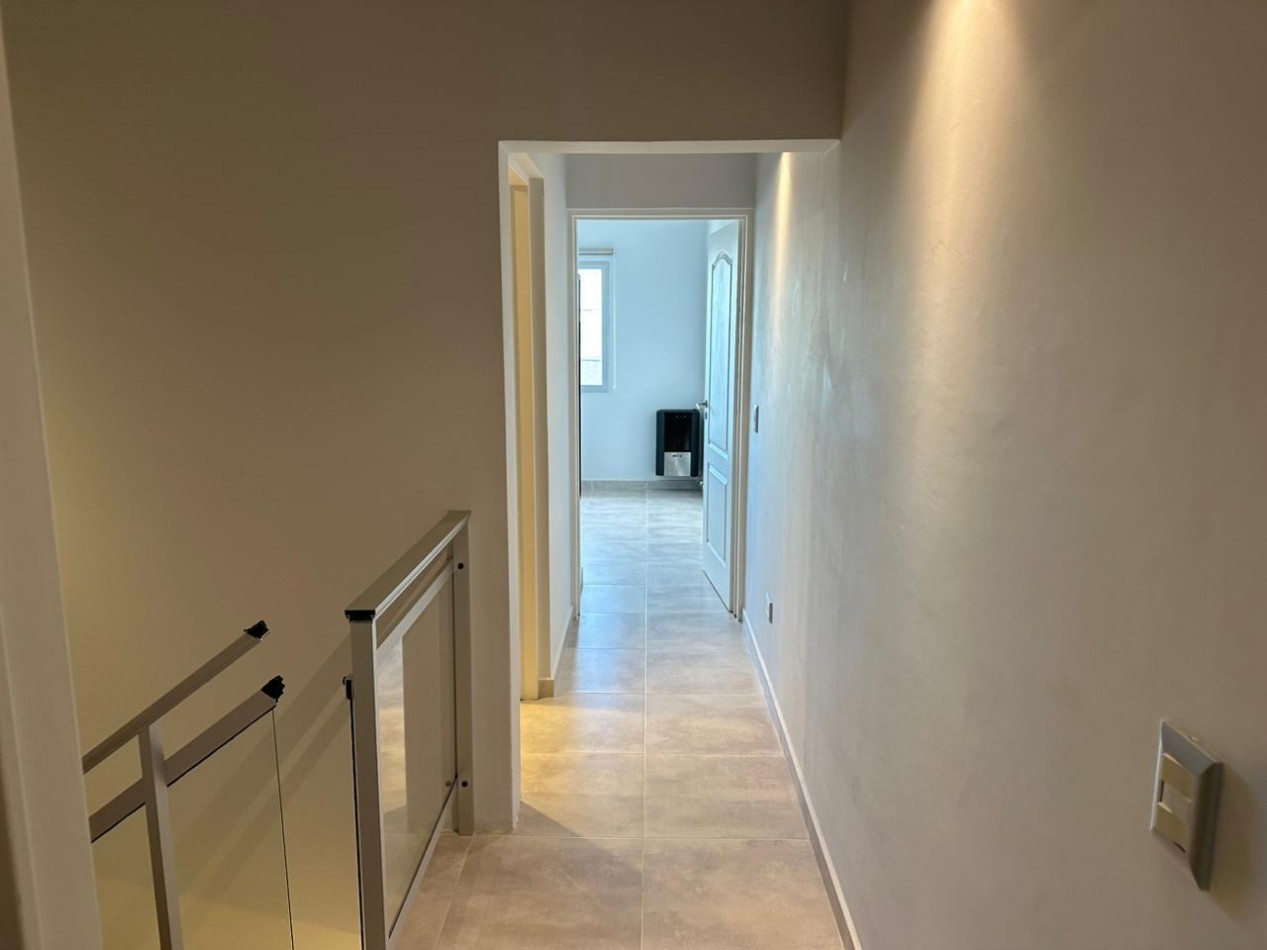 DUPLEX 2 DORMITORIOS CON PATIO