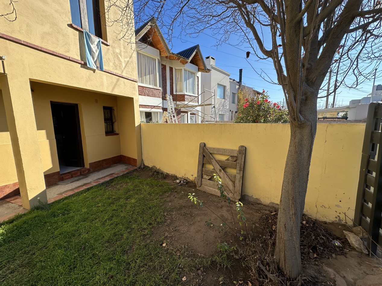 DUPLEX 2 DORMITORIOS CON PATIO EN ZONA SUR