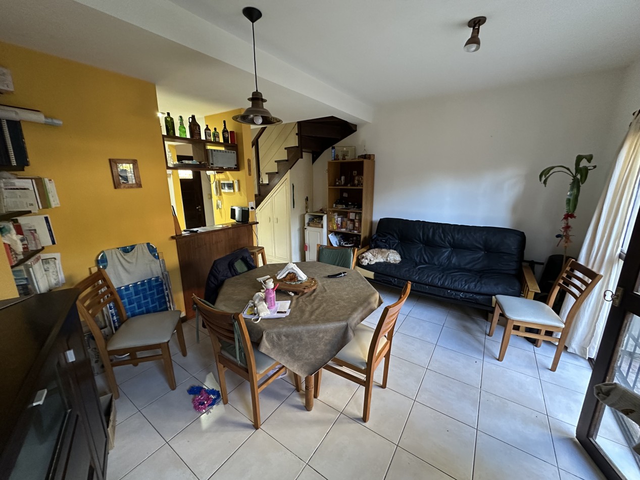 DUPLEX 2 DORMITORIOS CON PATIO EN ZONA SUR