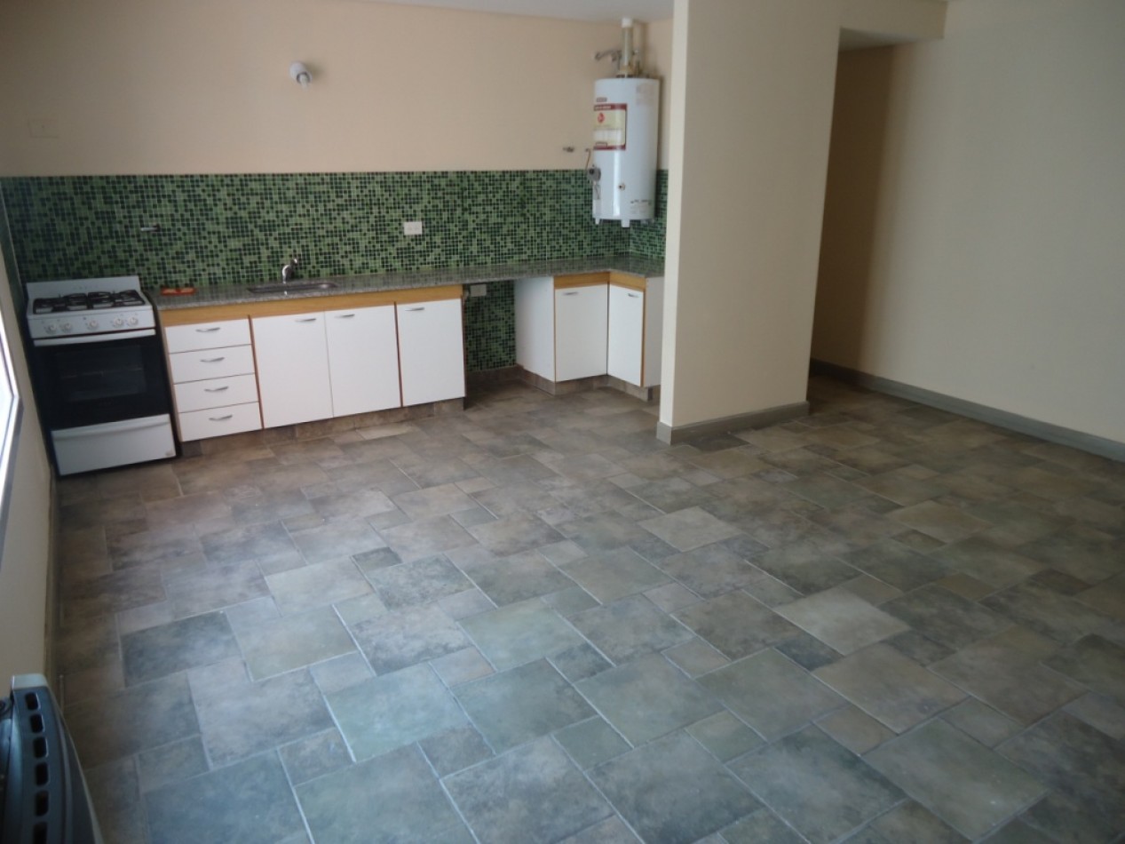 DEPTO 1 DORMITORIO EN BARRIO SUR 