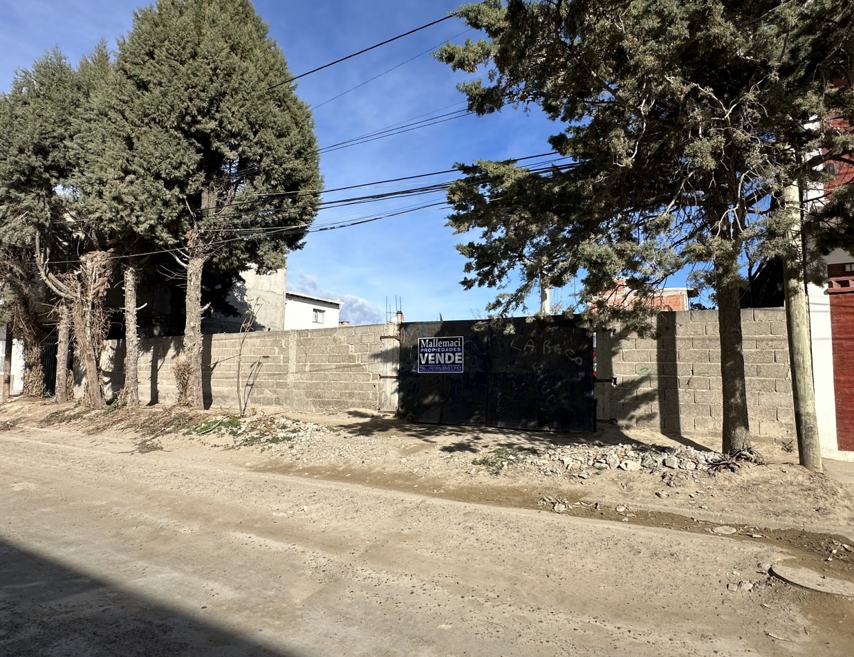DOS LOTES JUNTOS DE 270 M² CADA UNO CON TODOS LOS SERVICIOS 