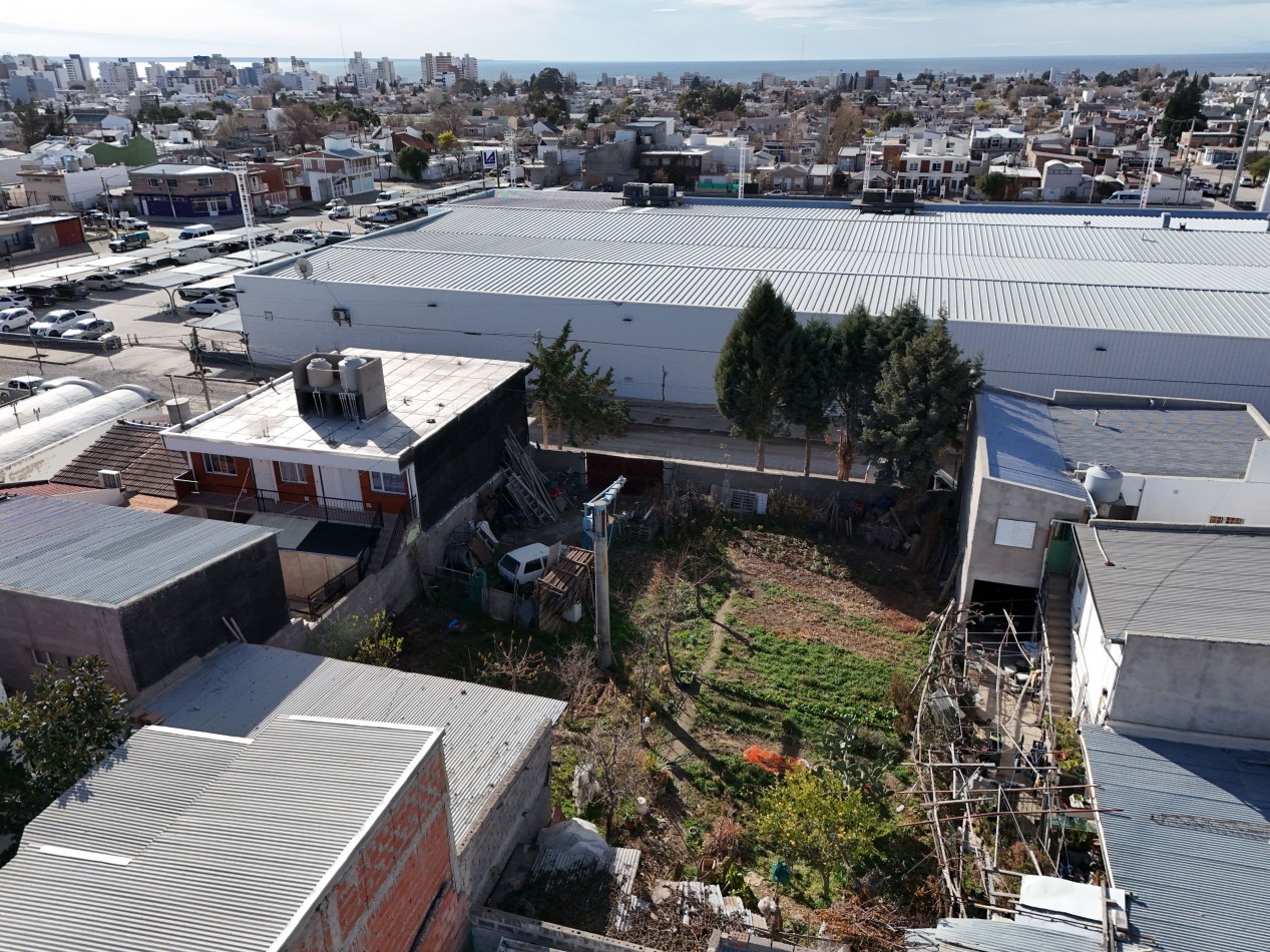 DOS LOTES JUNTOS DE 270 M² CADA UNO CON TODOS LOS SERVICIOS 